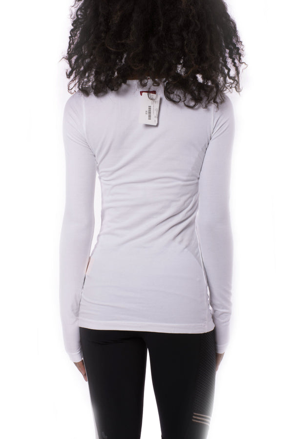 ★HILLDA★ Lust Slim Tee V-Neck Tee with Side Slits in White - Bella Dahl